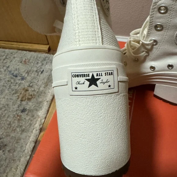 New Converse Chuck 70 size 5 women boots - Picture 6 of 6